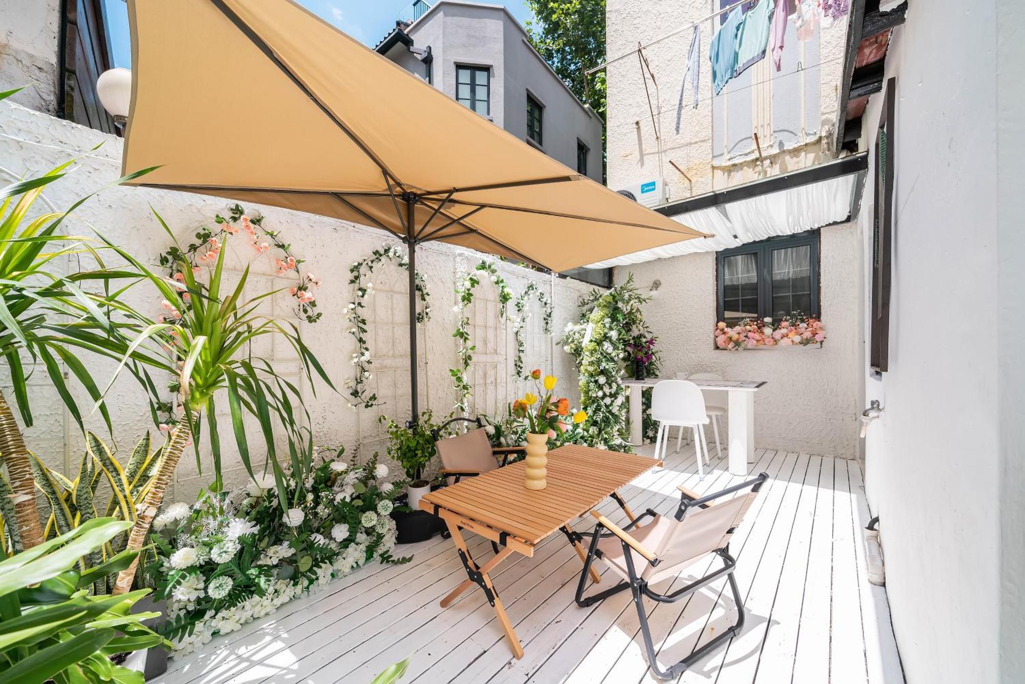 Xizhi & Private Garden